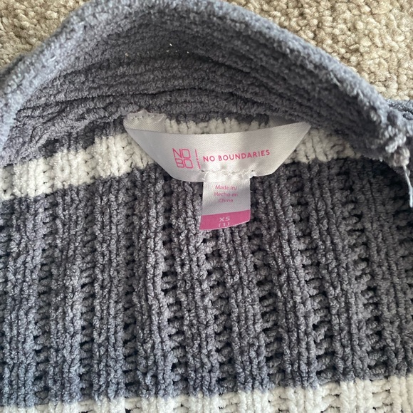 No Boundaries gray cardigan size XS - Picture 5 of 10